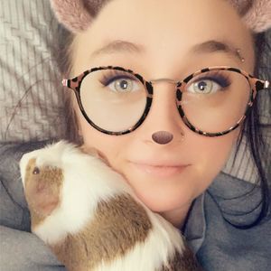 Meet your Posher, Lacey